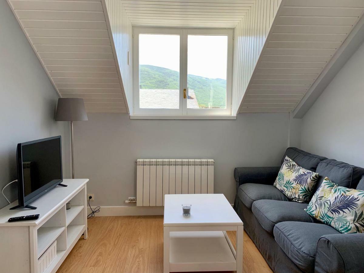 Bpirineos-Blest Appartement Benasque Buitenkant foto